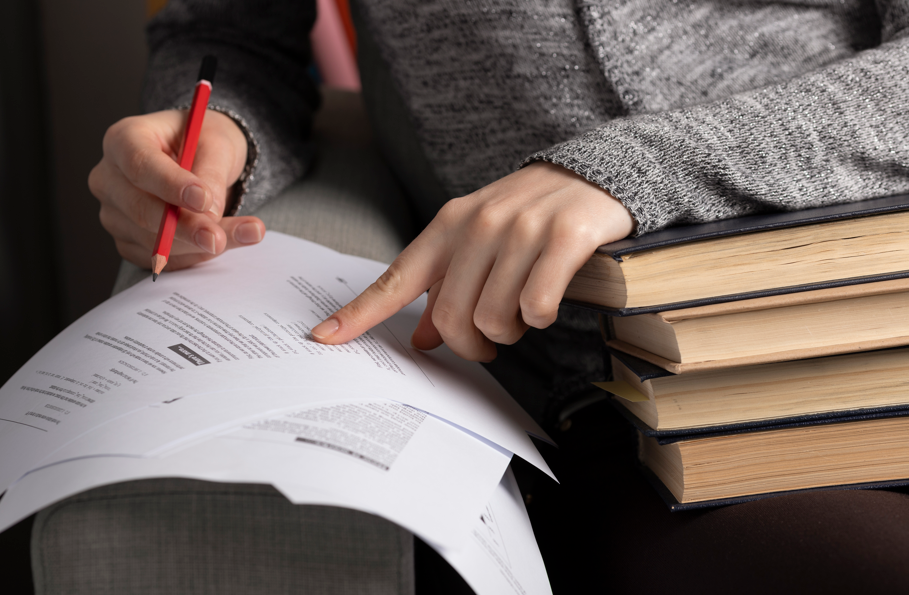 Top PhD Thesis Topics in 2025